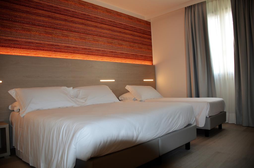 Hotel San Marco Пескьера-дель-Гарда Экстерьер фото