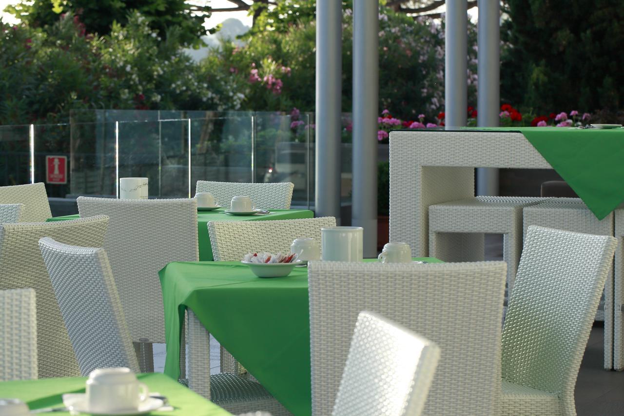Hotel San Marco Пескьера-дель-Гарда Экстерьер фото